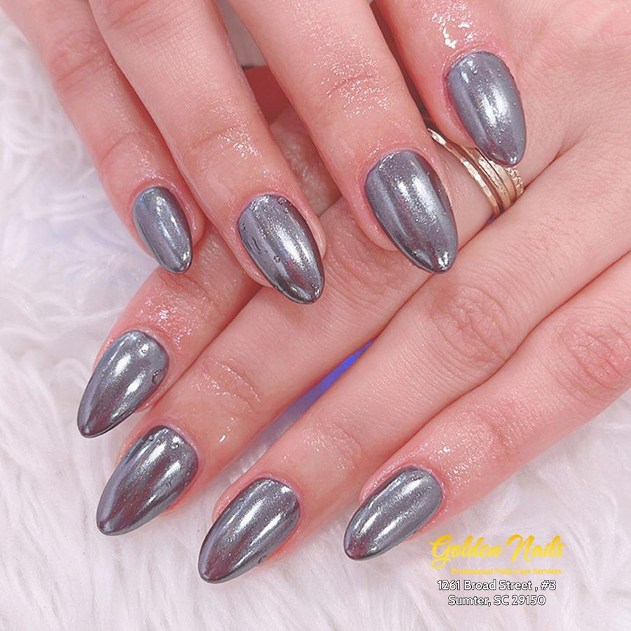 Golden Nails nail photo 4